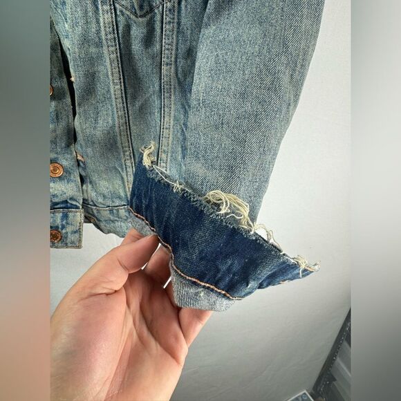Lucky Brand Heavy Distressed The Tomboy Trucker Denim Jacket XS - Picture 4 of 12